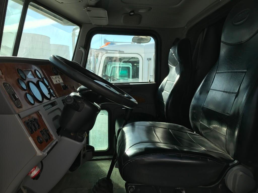 2008...Peterbilt 367 T/A Sleeper Compressor Truck Road Tractor (Unit #TRB-257)