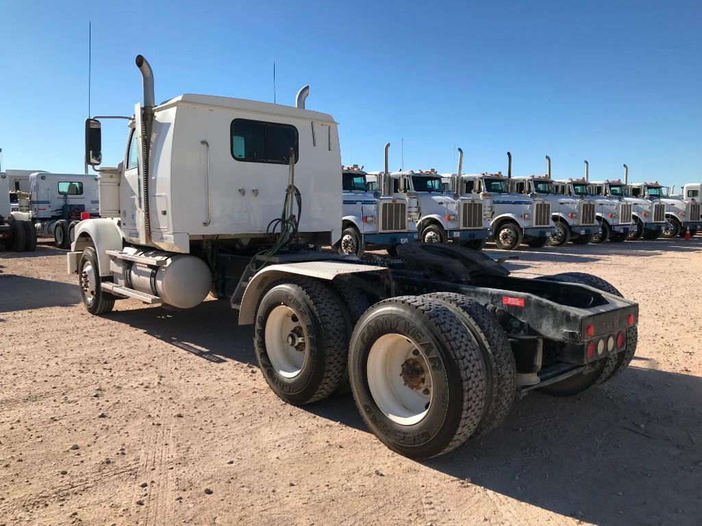 2014 Western Star 4900SF T/A Sleeper Road Tractor (Unit #TRS-087)