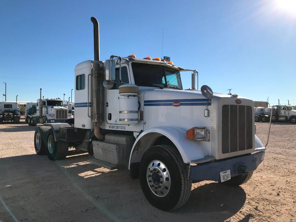 2011...Peterbilt 367 T/A Sleeper Hydraulic Truck Road Tractor (Unit #TRH-881)