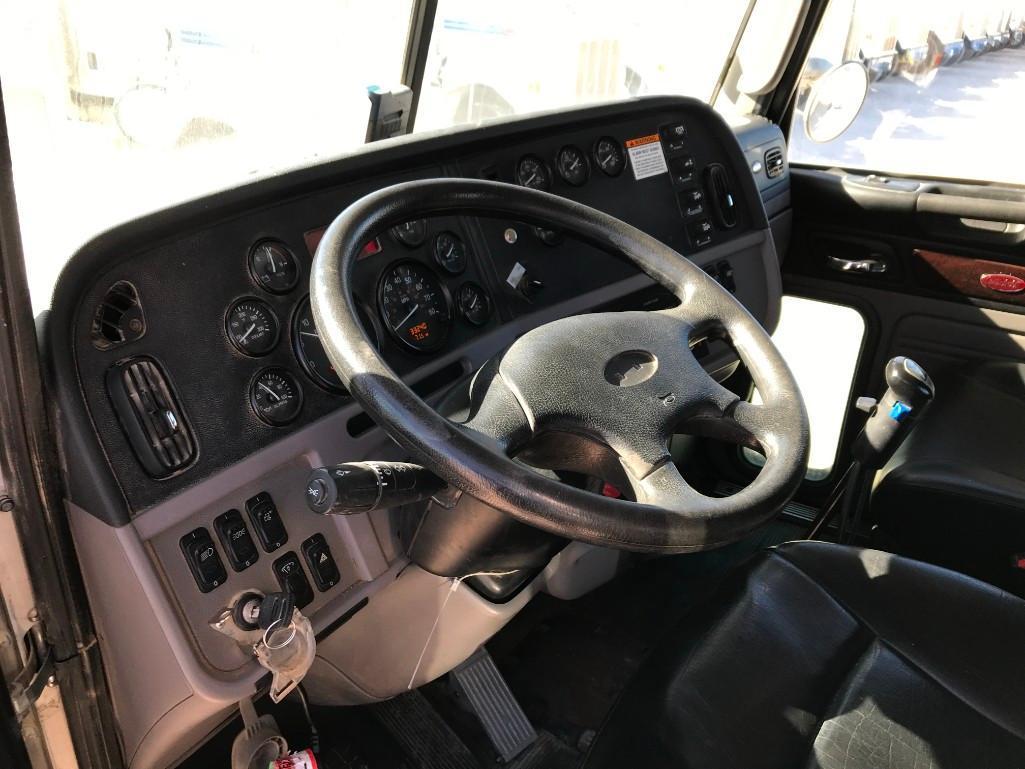 2013 Peterbilt 367 T/A Sleeper Compressor Truck Road Tractor (Unit #TRB-350)