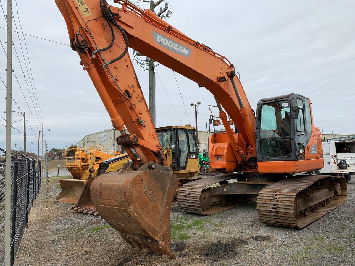 2013 DOOSAN CRAWLER-EXCAVATOR