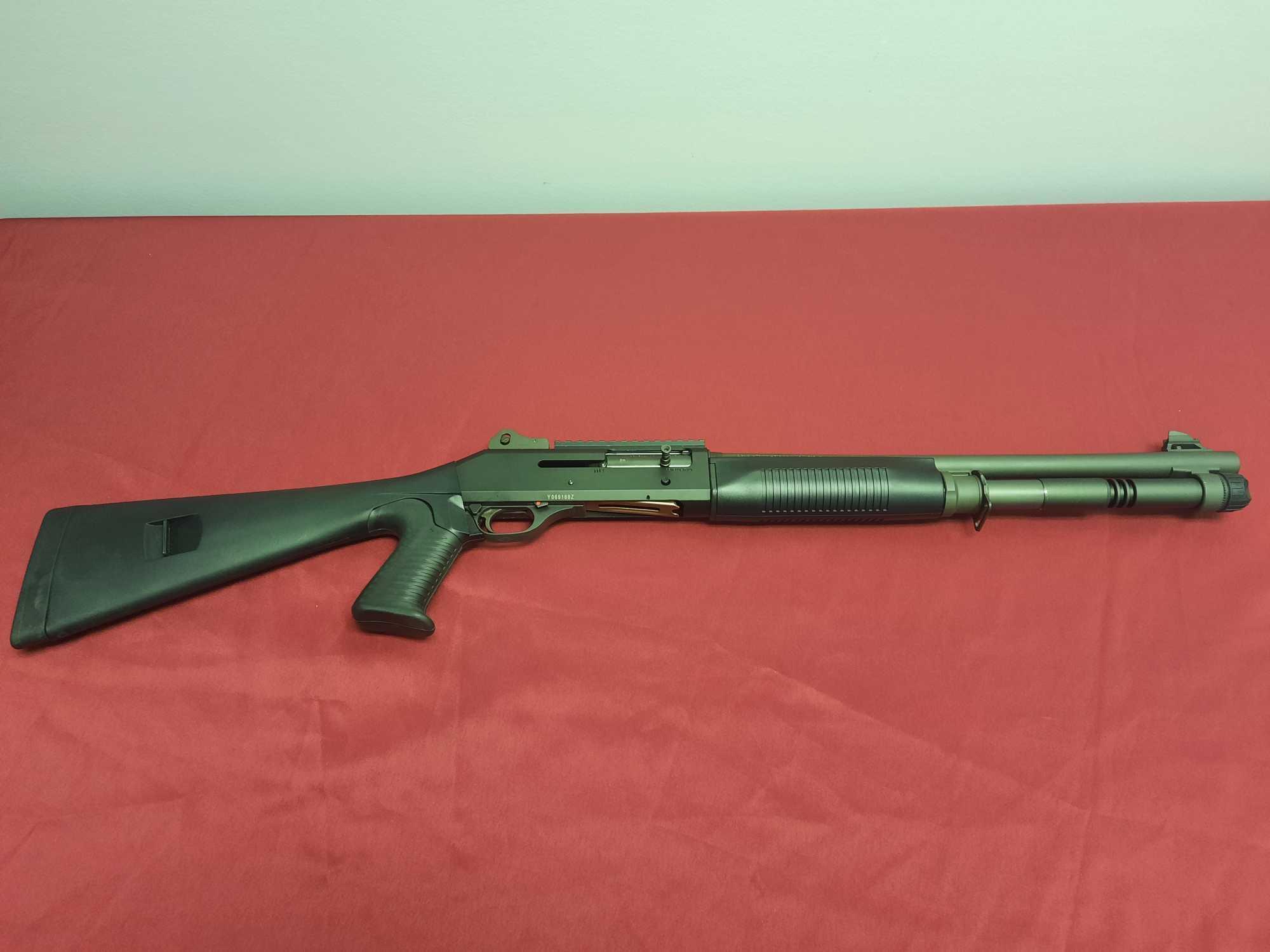 BENELLI M4 SHOTGUN