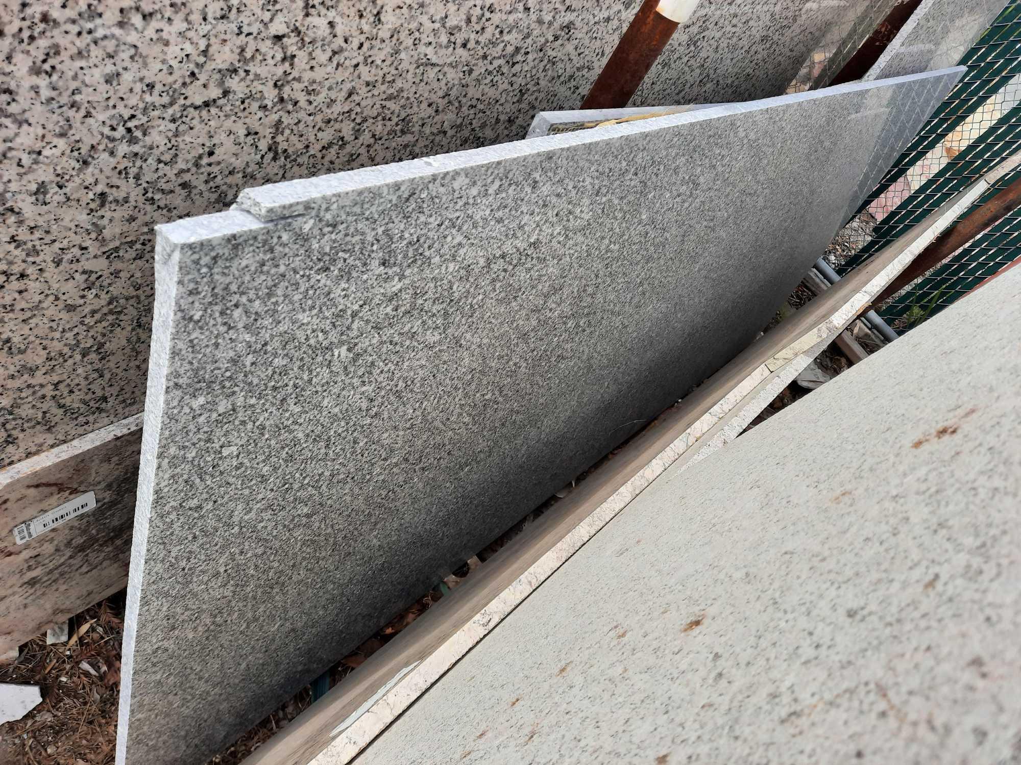 GRANITE & QUARTZ REMNANTS & SLAB RACK