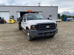 2006 FORD F350 DUMP TRUCK (Lynchburg VDOT # R08344)