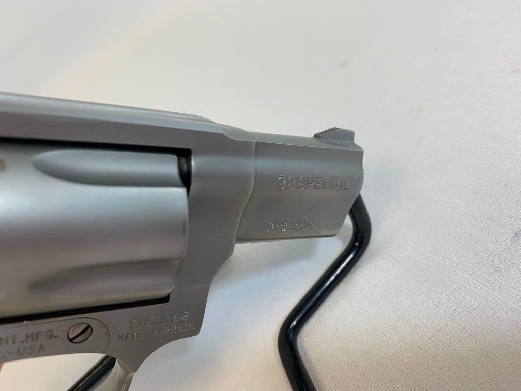 TAURUS MODEL 85 REVOLVER