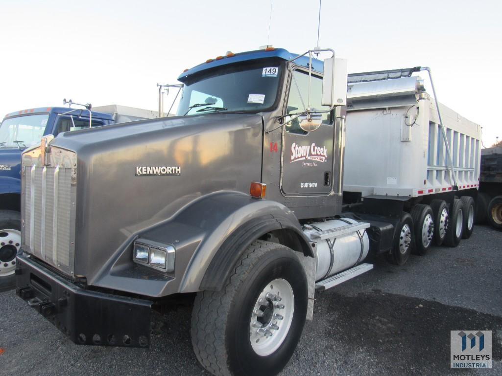 2004 Kenworth T800 Truck, VIN # 1NKDXUTX44J056213