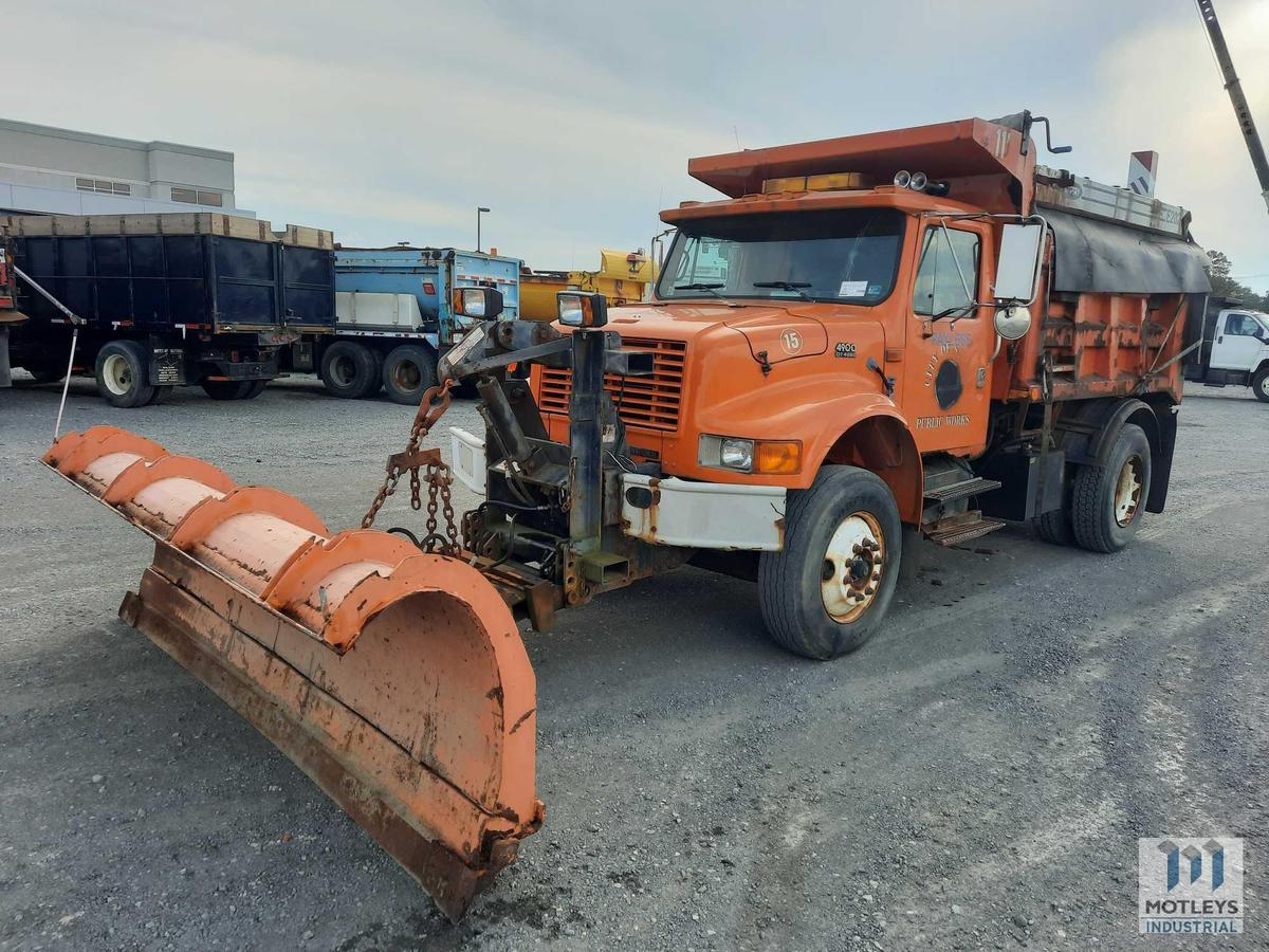 2000 International 4900 S/A Dump Truck, VIN # 1HTSDAAR3YH227456