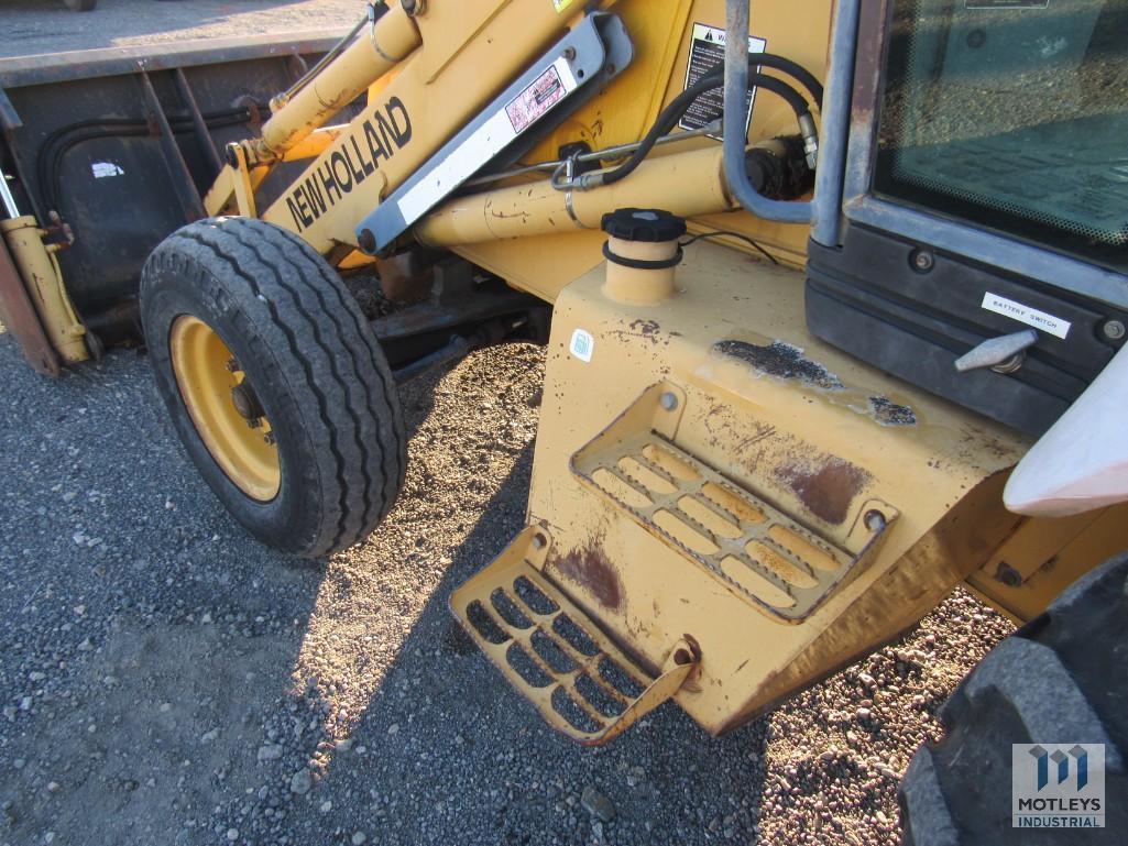 New Holland 555E Backhoe Loader