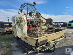 1996 Apache Airboat/ 1996 Apache Boat Trailer