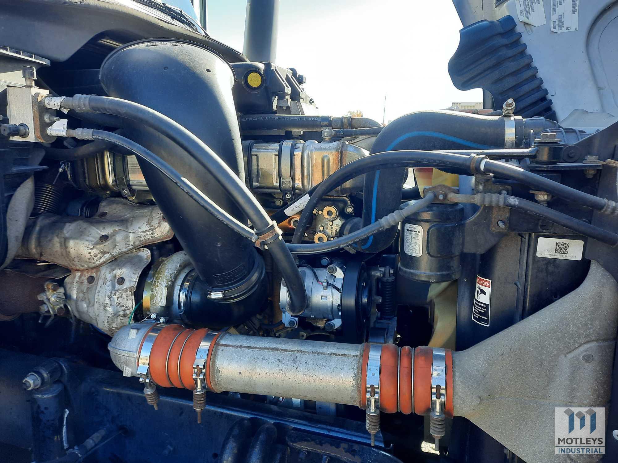 2014 Freightliner Cascadia 125 T/A Road Tractor, VIN # 3AKJGLD53ESFK3414