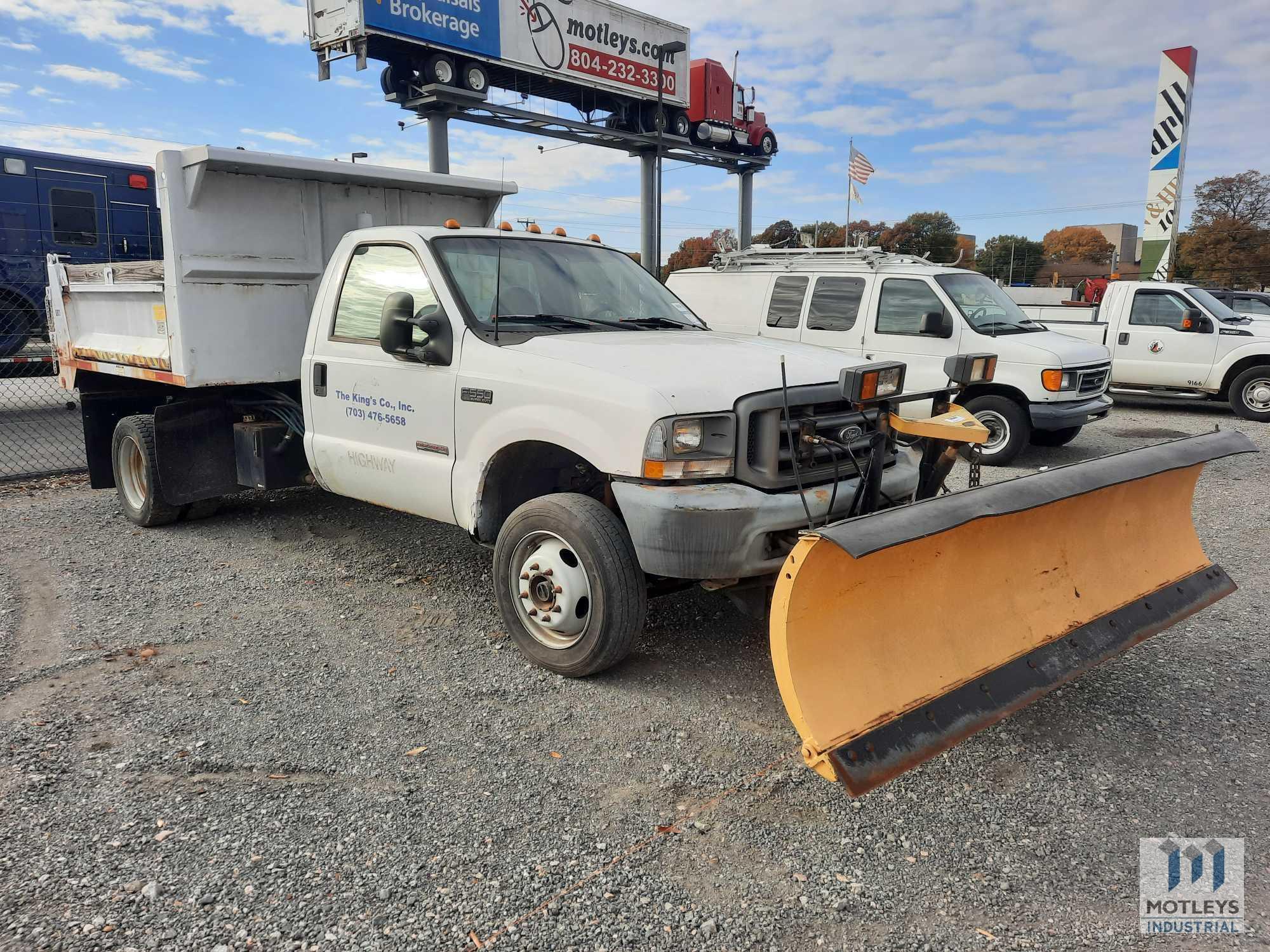 2003 Ford F-550 S/A Dump Truck w/ Snow Plow