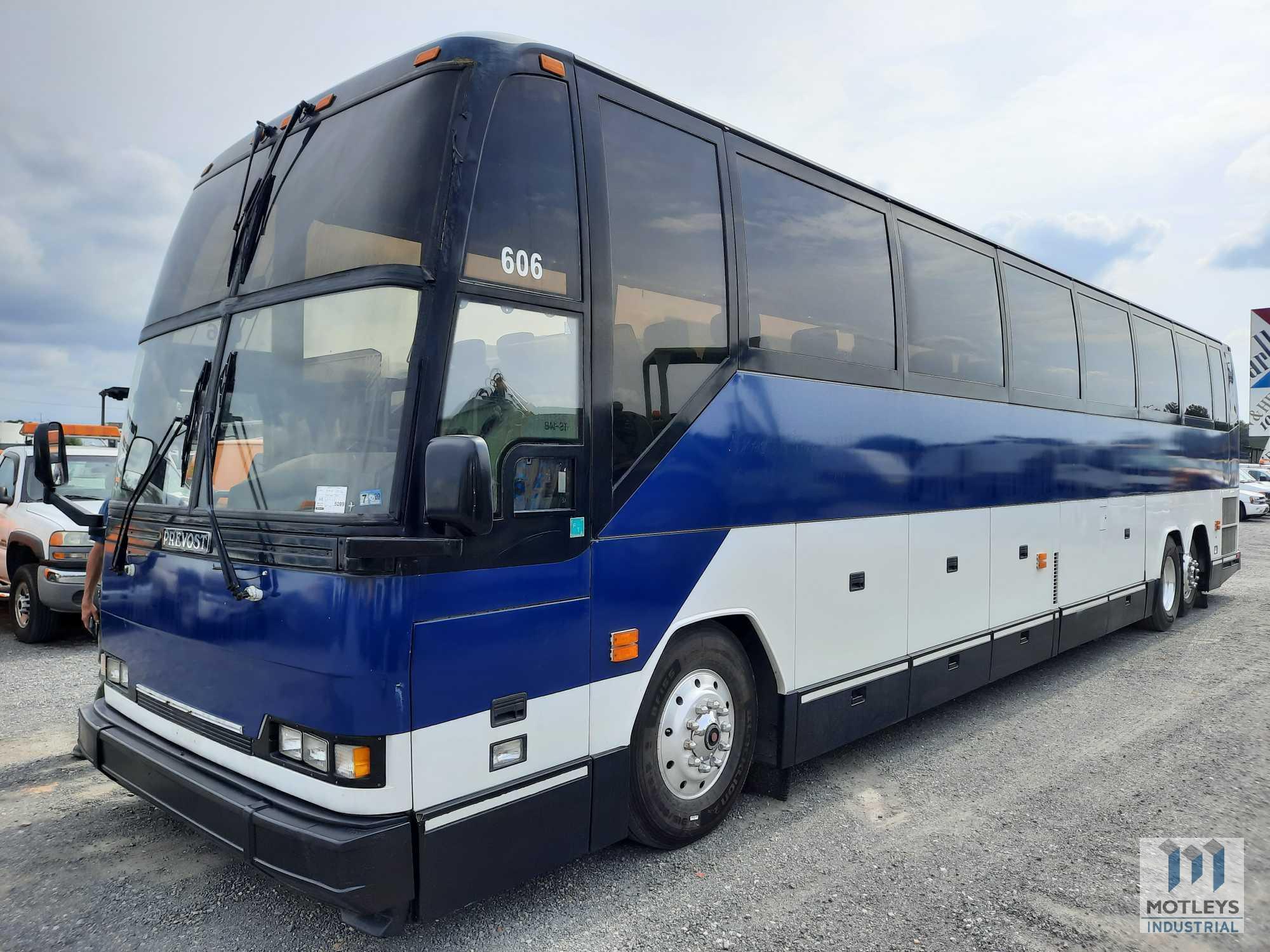 1997 Prevost Bus Bus, VIN #: 2PCH33494v1012068 (TITLE DELAY)