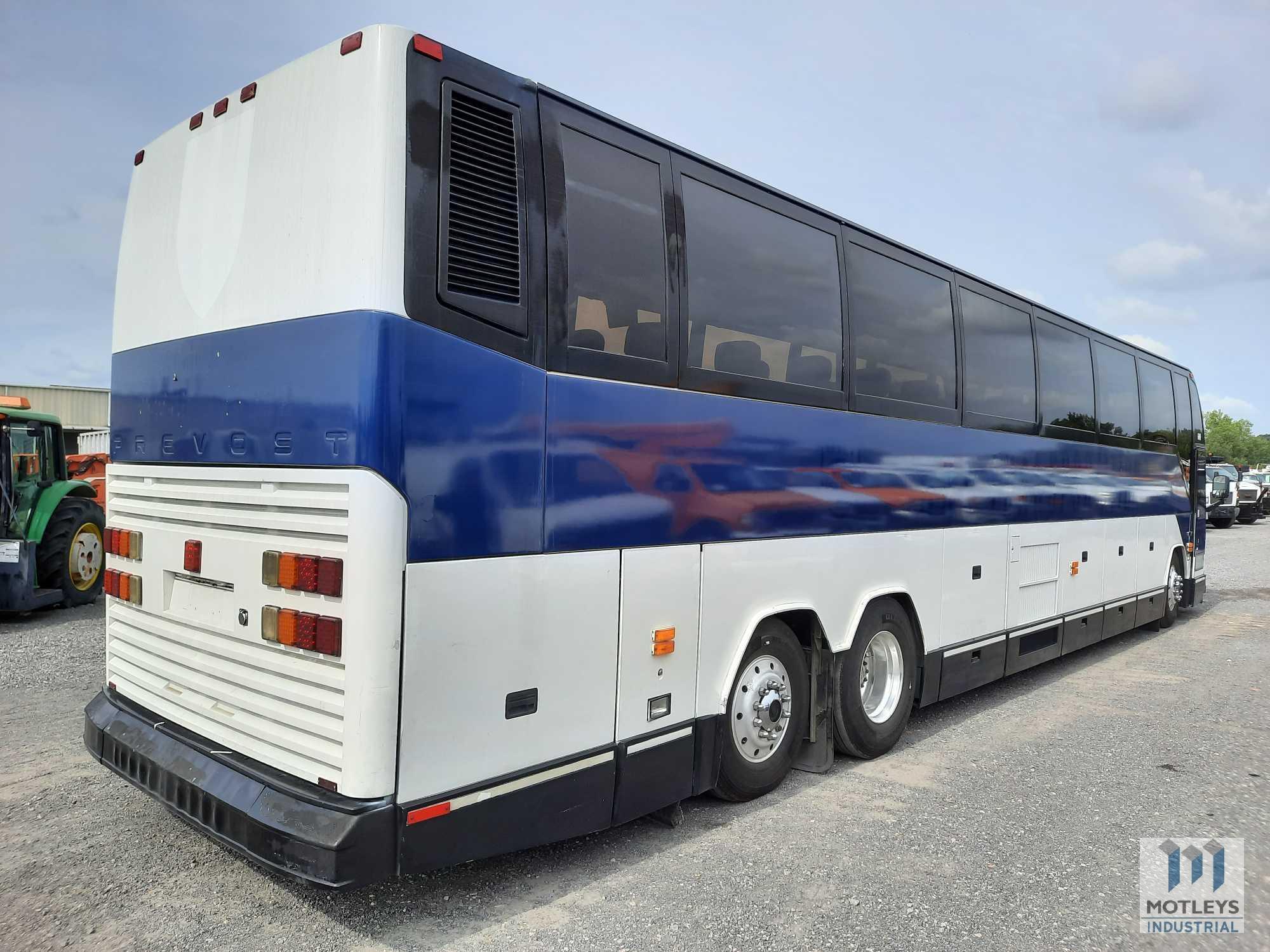 1997 Prevost Bus Bus, VIN #: 2PCH33494v1012068 (TITLE DELAY)
