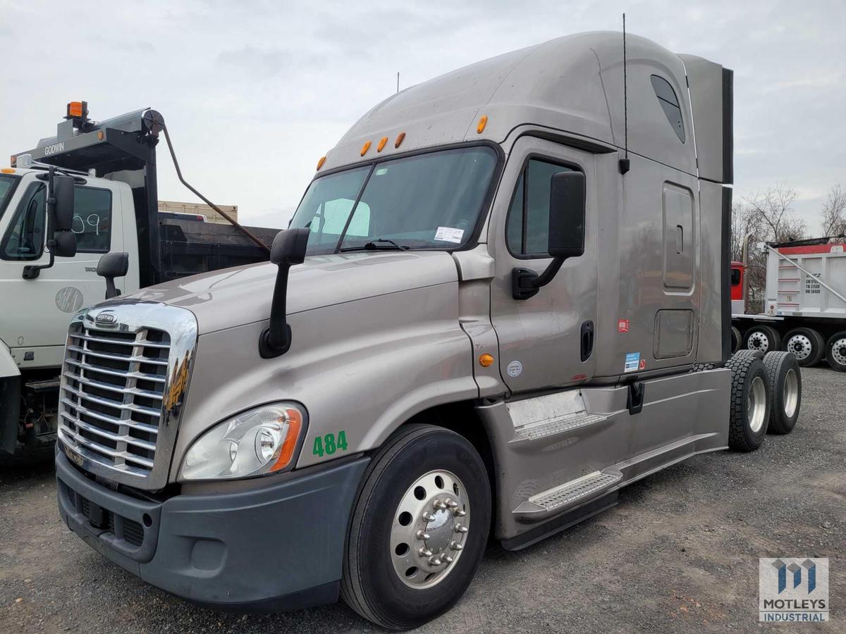 2013 Freightliner Cascadia 125 Truck, VIN # 1FUJGLDR8DSBV2107