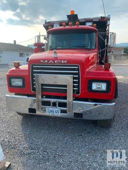 1998 Mack RD688S TRI-AXLE DUMP Truck, VIN # 1M2P267C9WM036102 OFFSITE: ROANOKE, VA.