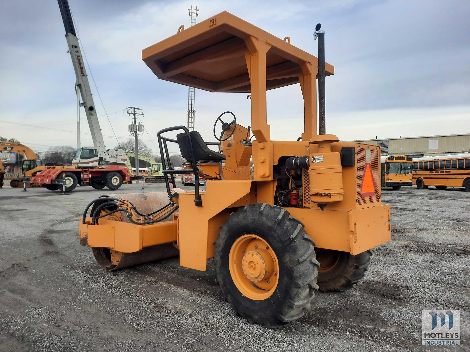 1986 Ingersoll Rand SP48D Vibratory Roller