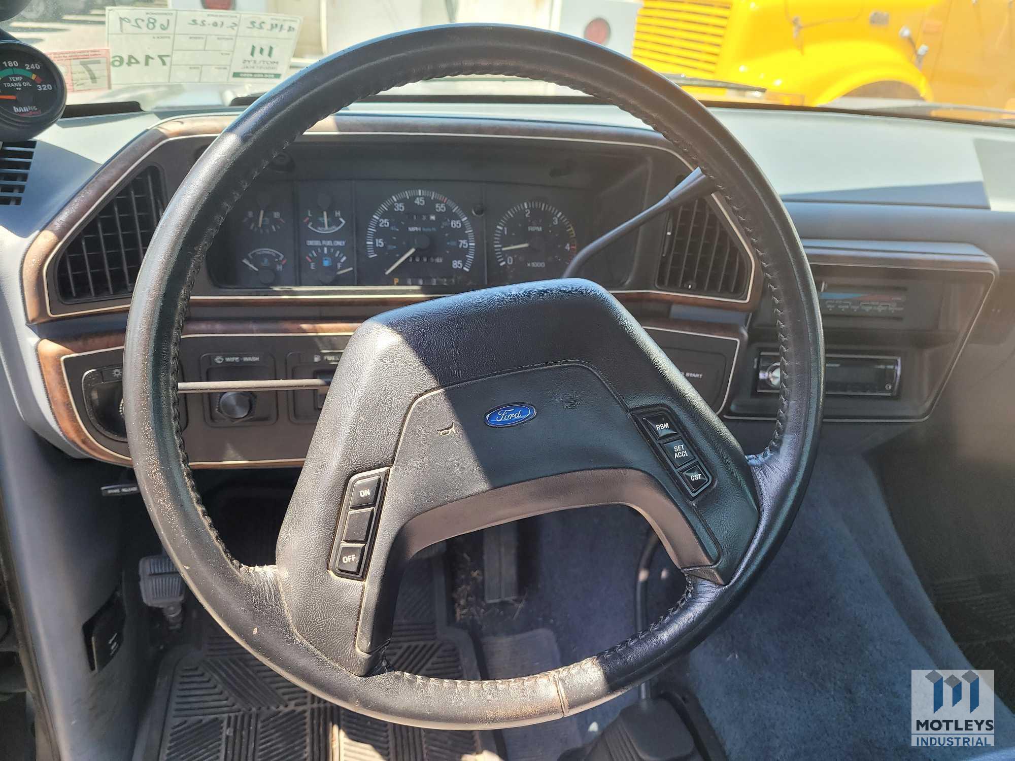 1989 Ford F250 XLT Lariat Extended Cab Pickup Truck