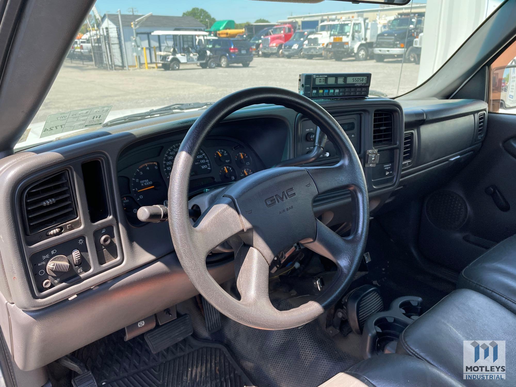 2003 GMC Sierra 2500 Pickup Truck