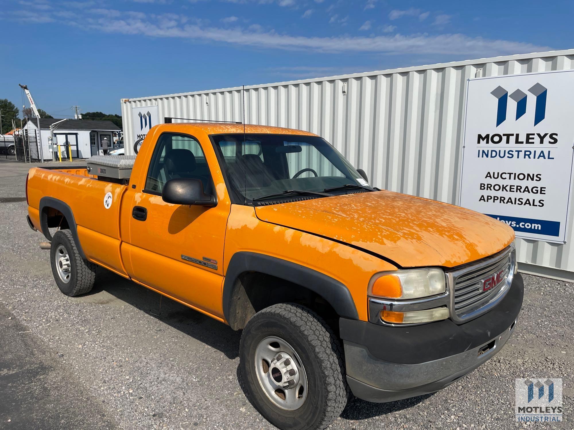 2001 GMC Sierra 2500 Pickup Truck