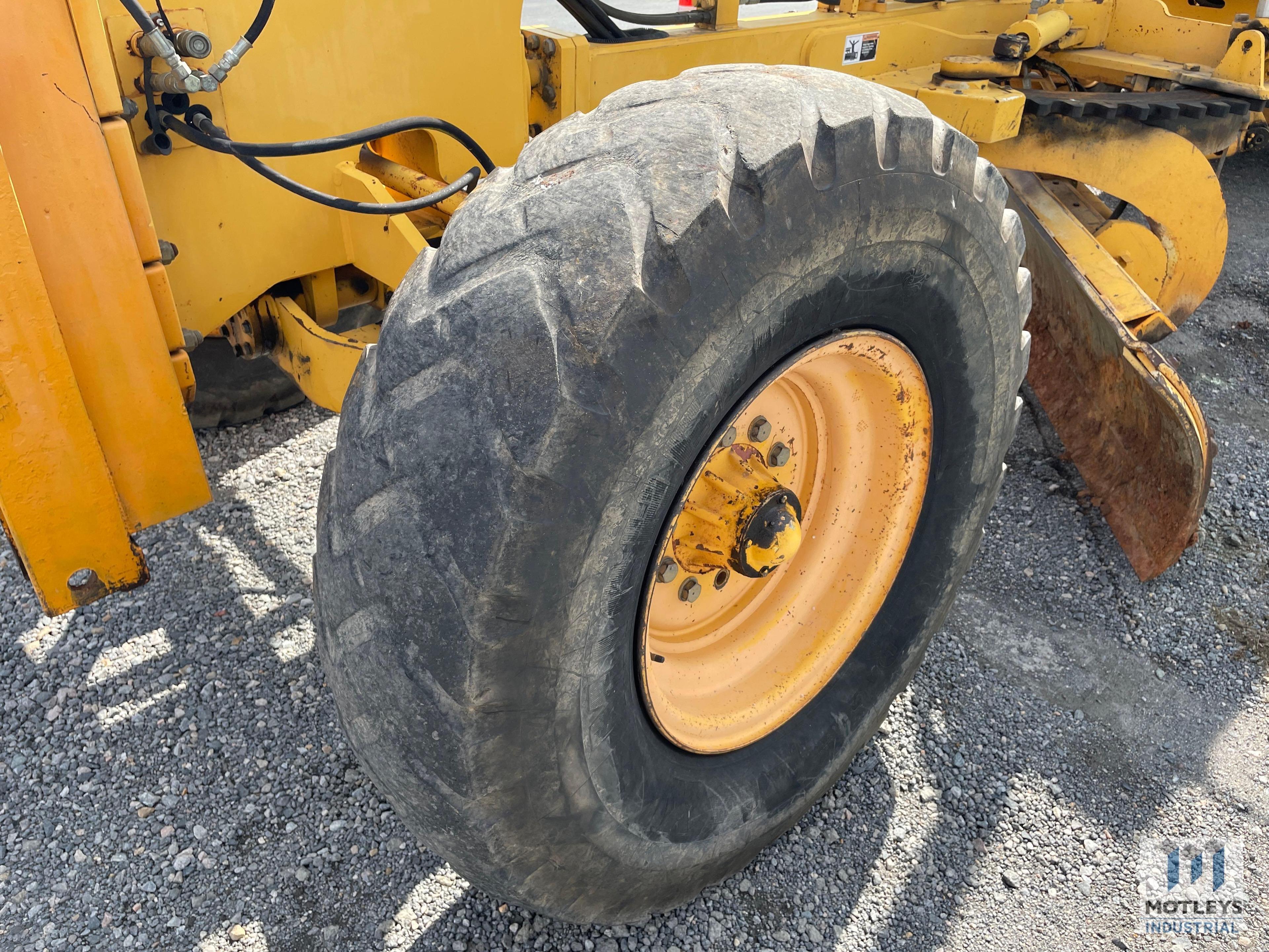 2004 Volvo G710B Motor Grader