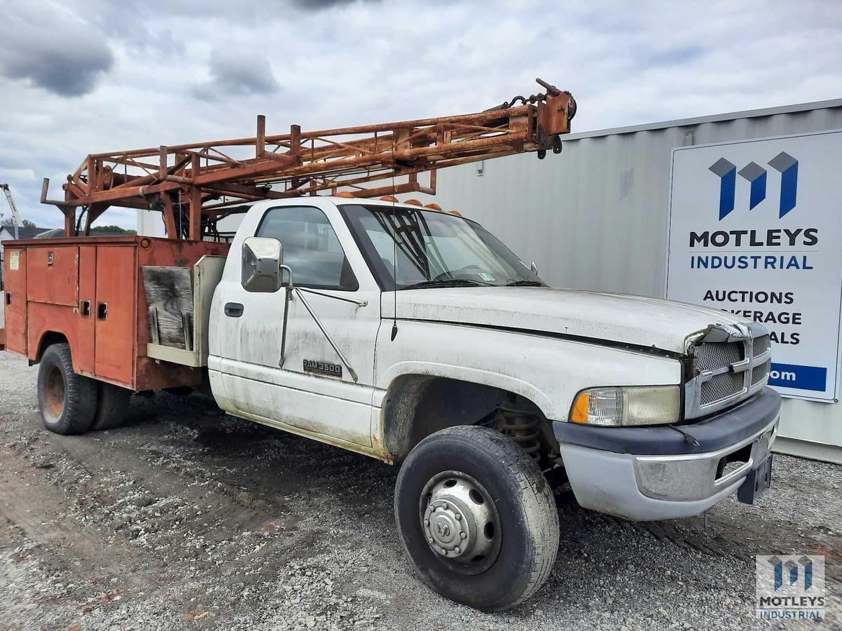 2000 Dodge RAM 3500 Boom Truck