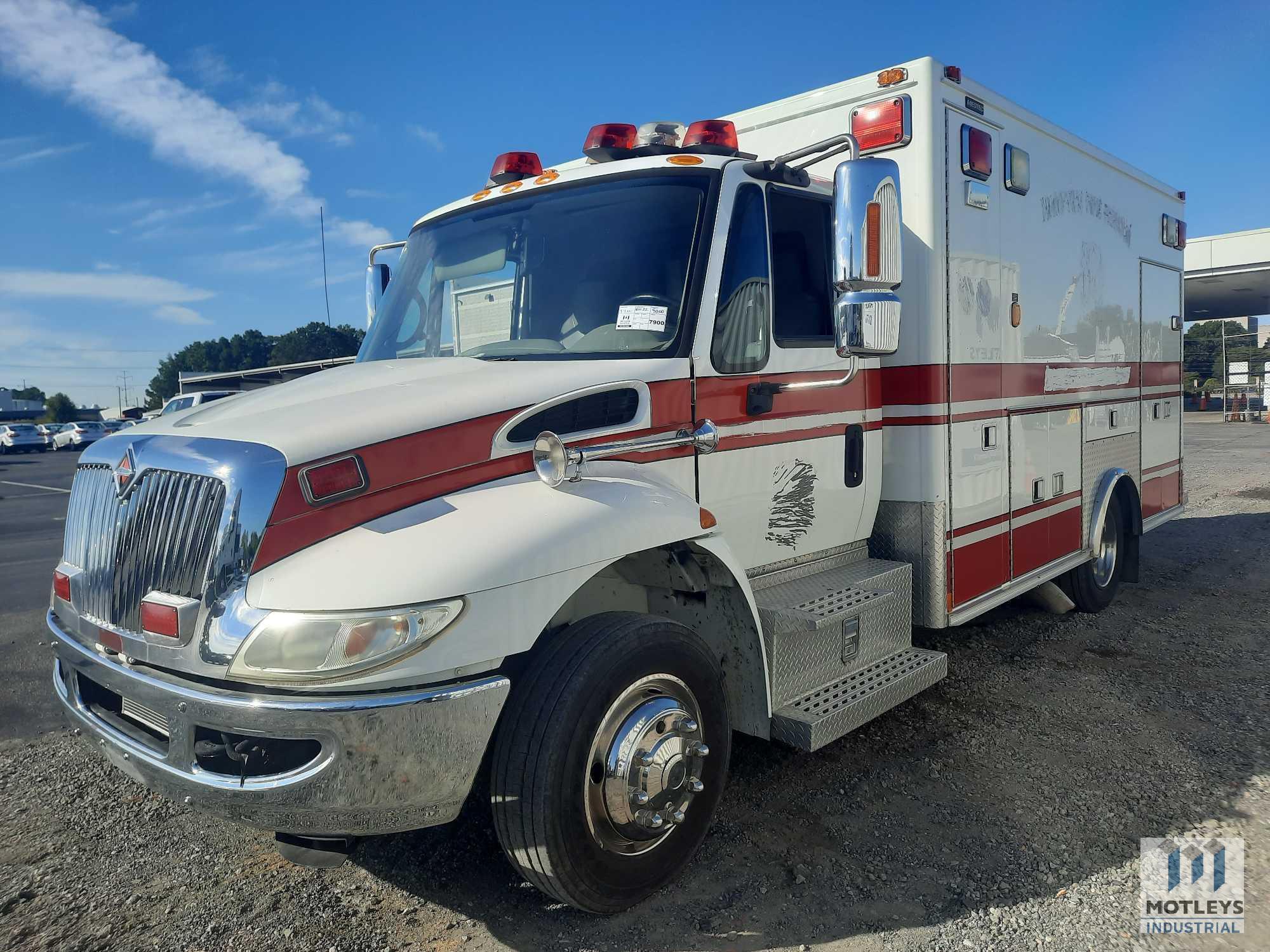 2010 Medtec Ambulance, International 4300LP