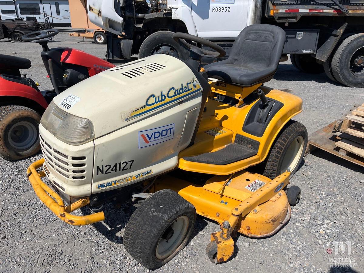 2004 Cub Cadet GT2554 Riding Mower