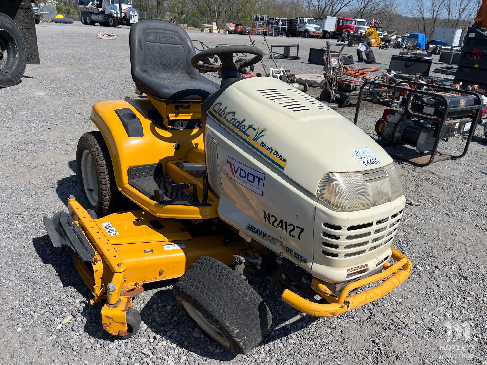 2004 Cub Cadet GT2554 Riding Mower