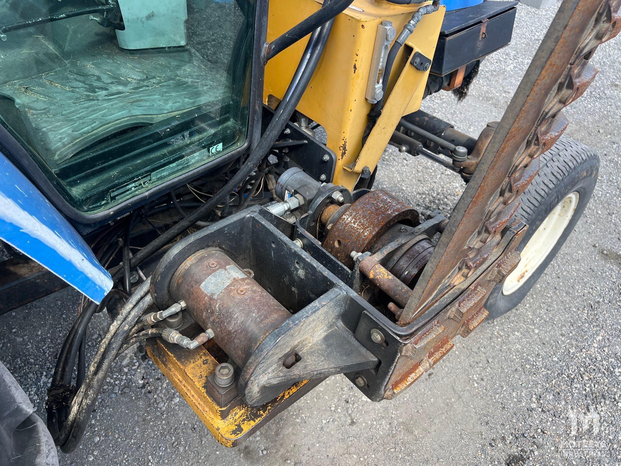 2008 New Holland T5040 Tractor Mower