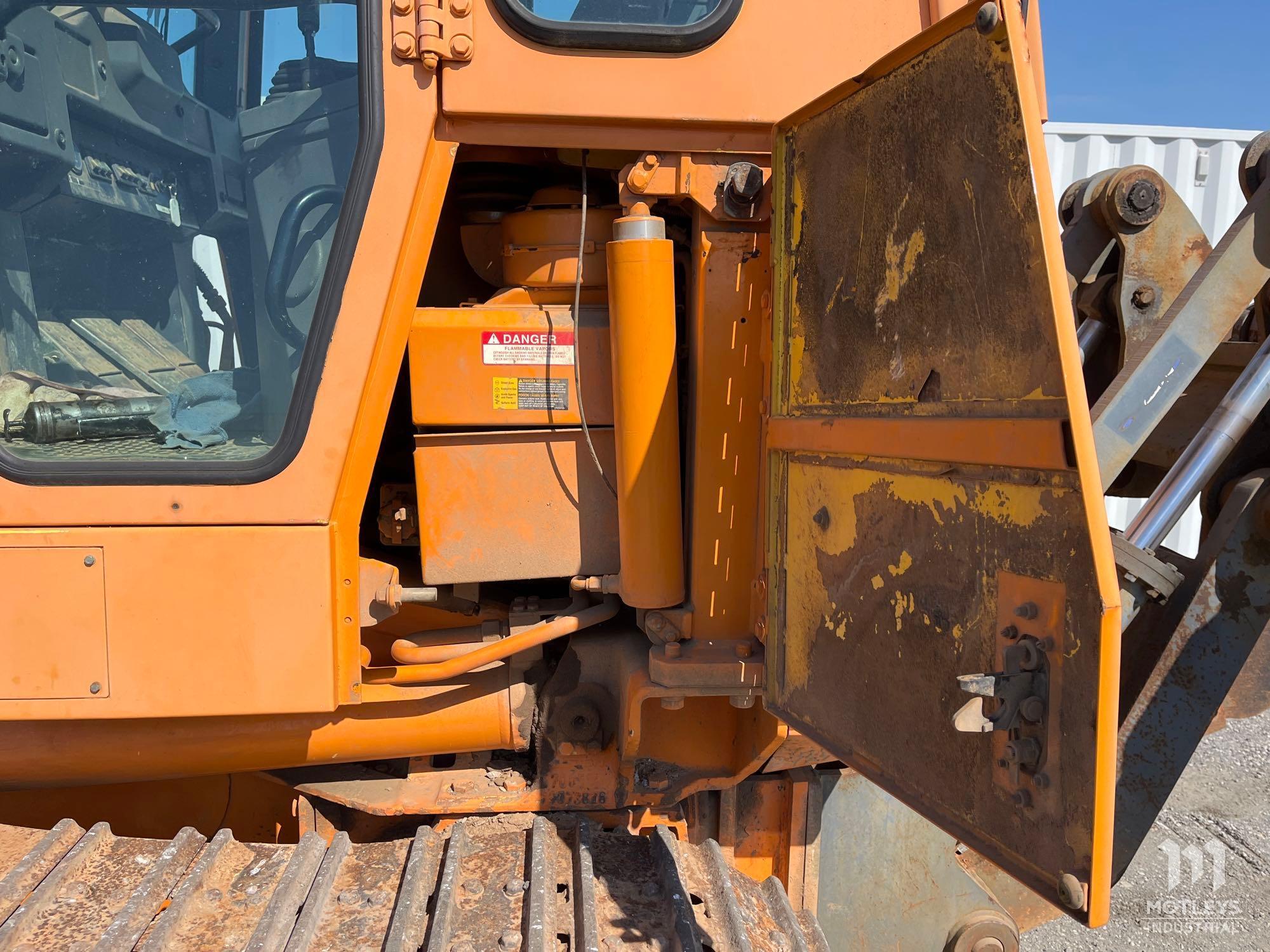 New Holland CL145 Crawler Loader