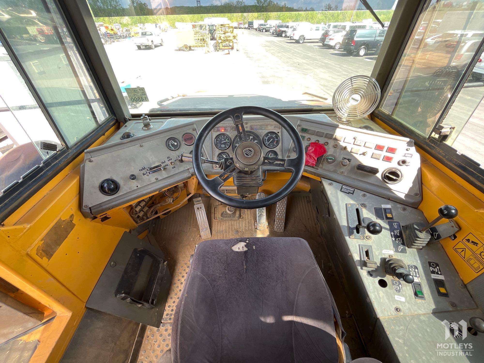 1999 Volvo A25C Articulated Dump Truck