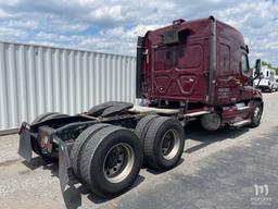 2015 Freightliner Cascadia Sleeper Road Tractor