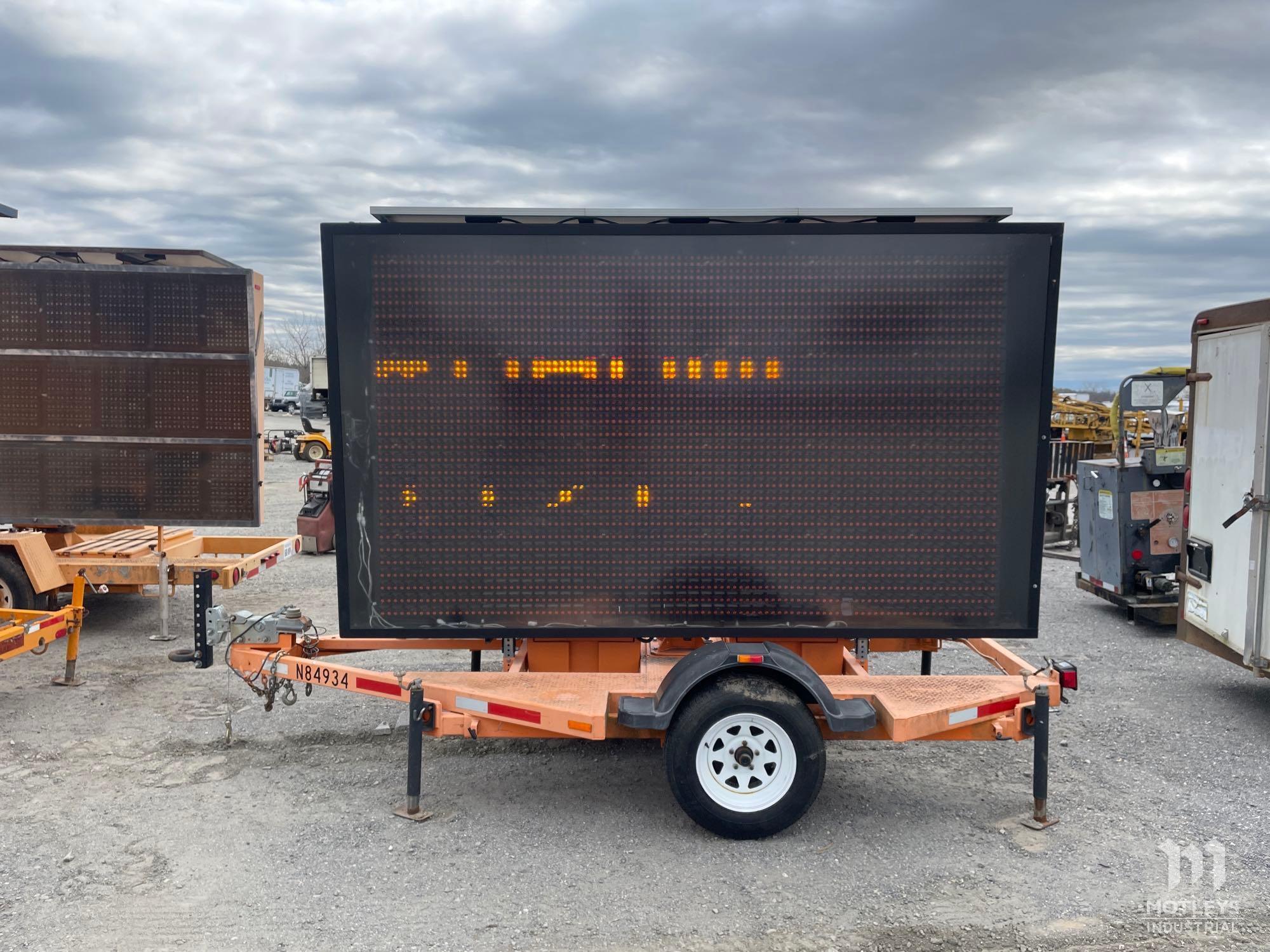 2013 Vermac PCMS1500 Solar Powered Message Board