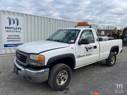 2004 GMC 2500 Pickup Truck