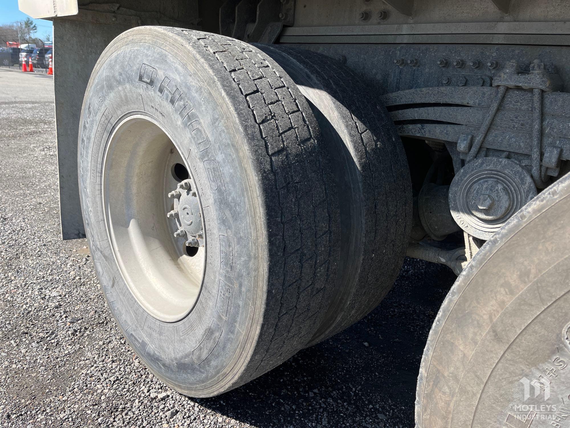 2019 Volvo VHD Centipede Dump Truck