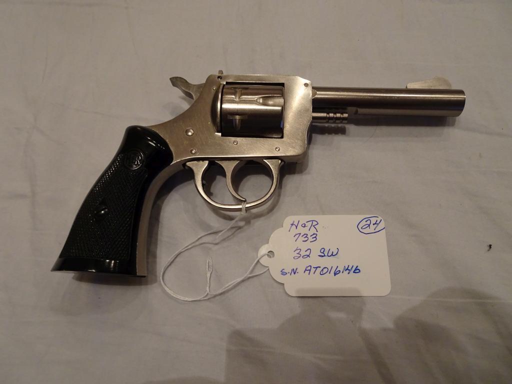 H-R .32 SW MODEL 733 REVOLVER SS