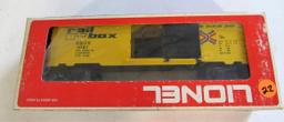 Lionel rail boxcar