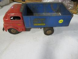 Structo dump truck toy 9