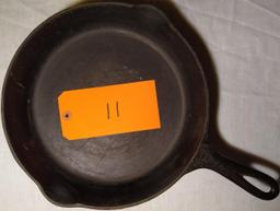 No 8 Griswold Skillet