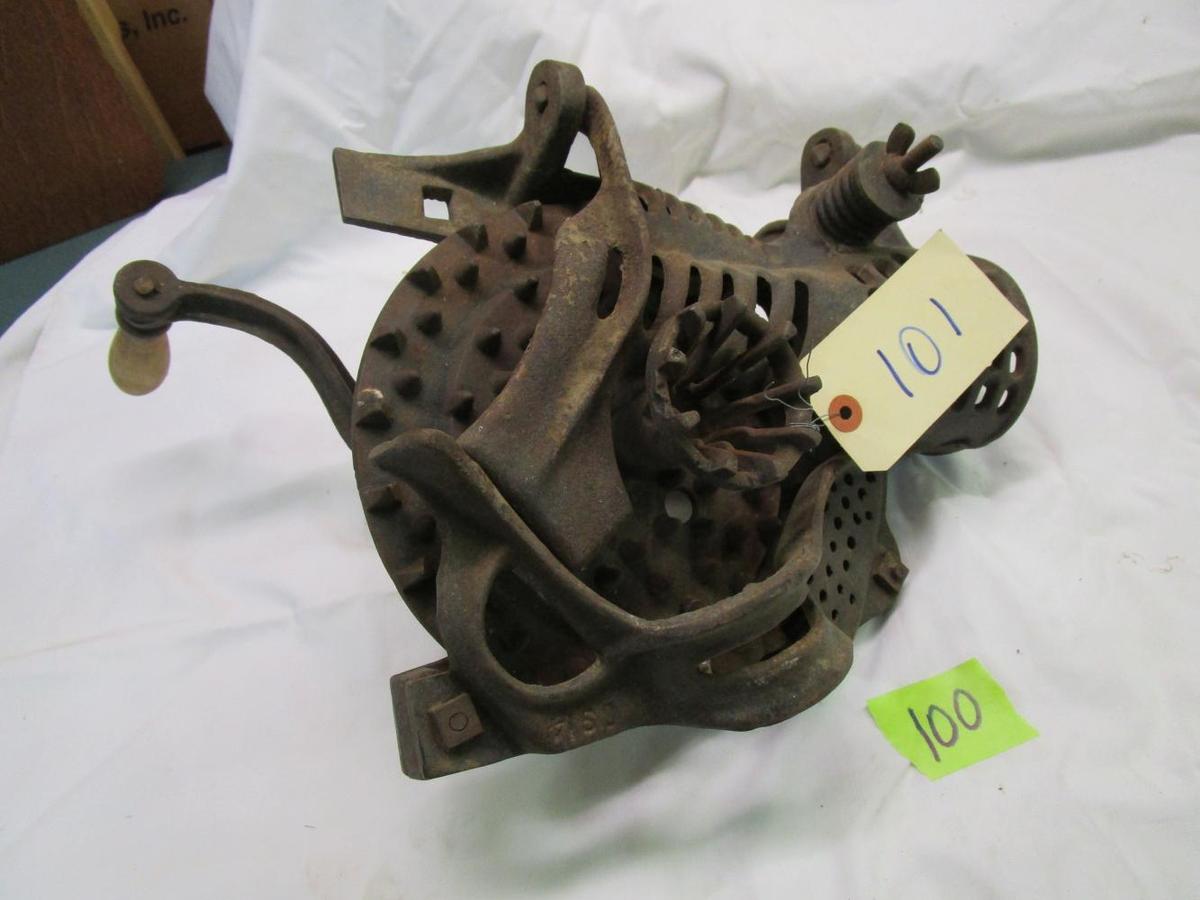 Old Fulton Cast Iron Antique Corn Sheller w/Nubber