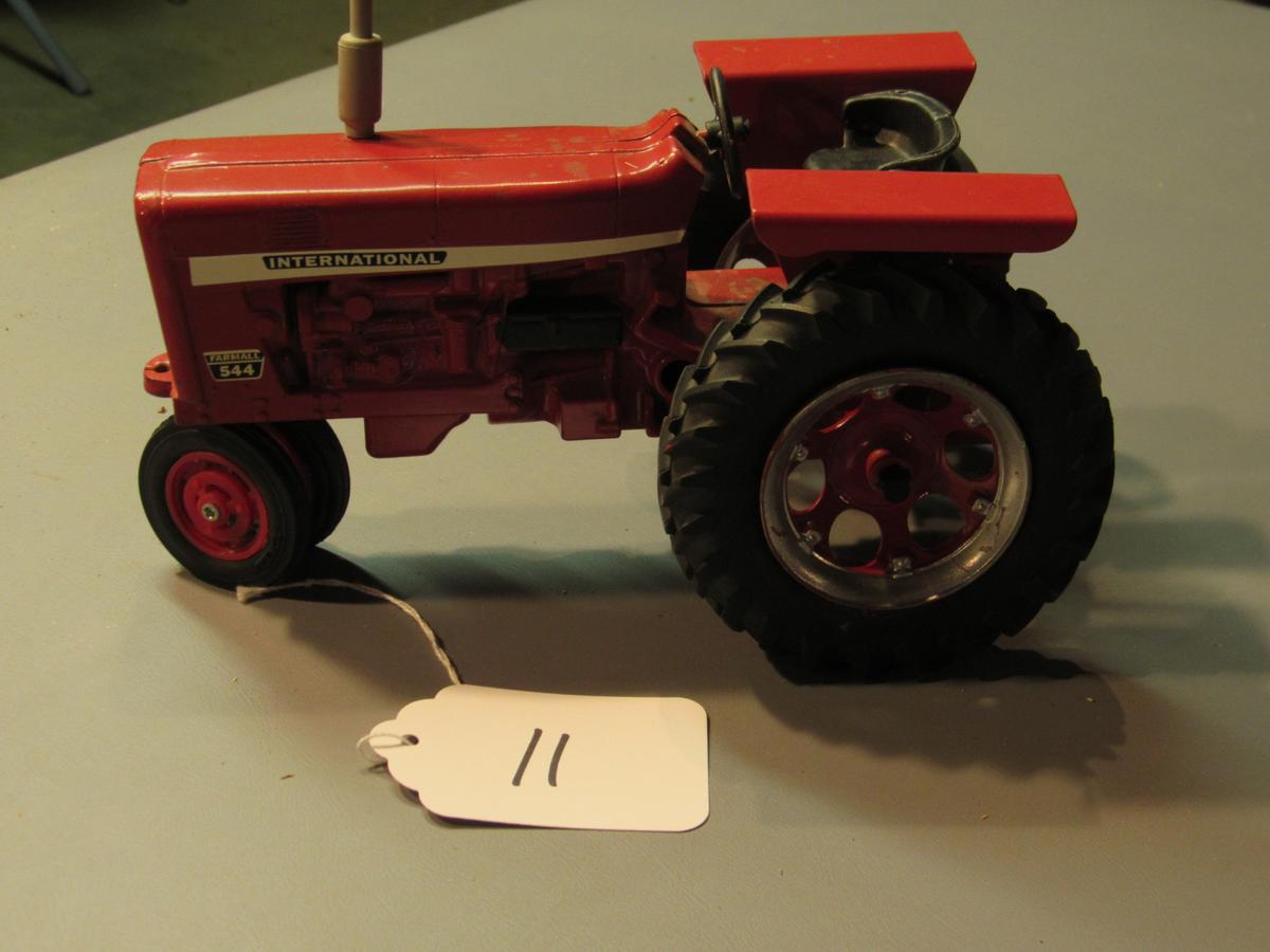 diecast IH Farmall "544" tractor