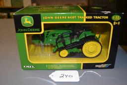 diecast JD "8430 T" tracked tractor W/box