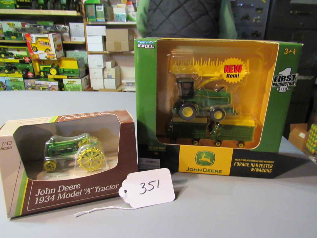 diecast JD mini "A" & forage harvester with wagon  W/box