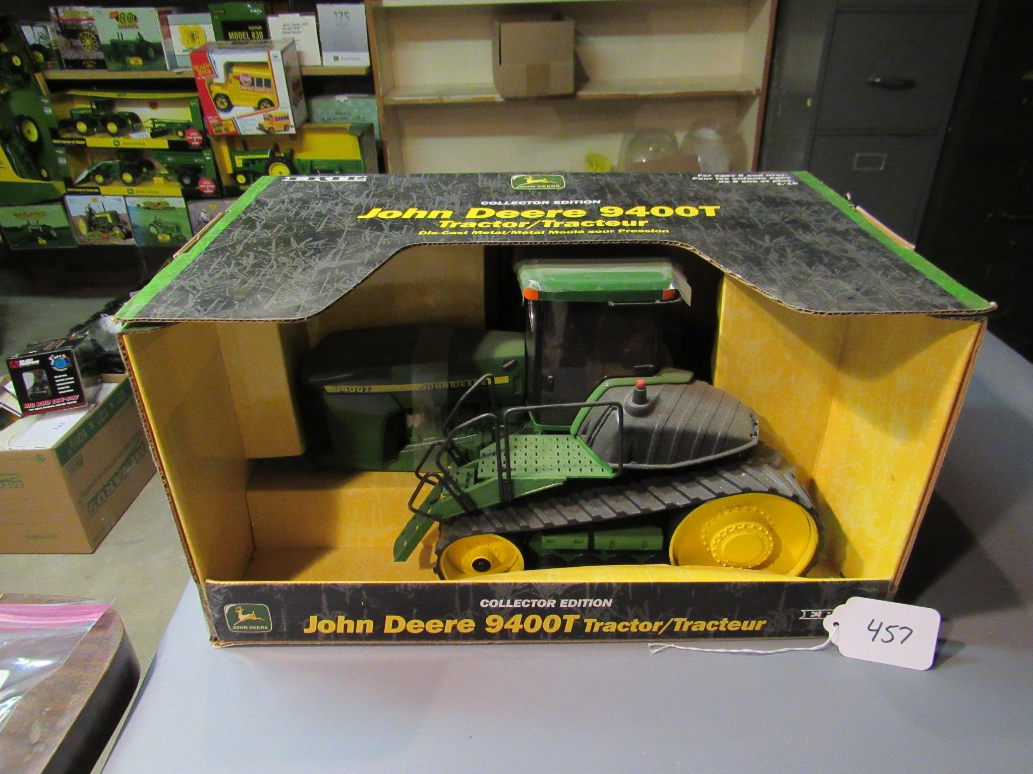 diecast JD "9400 T" tractor W/box