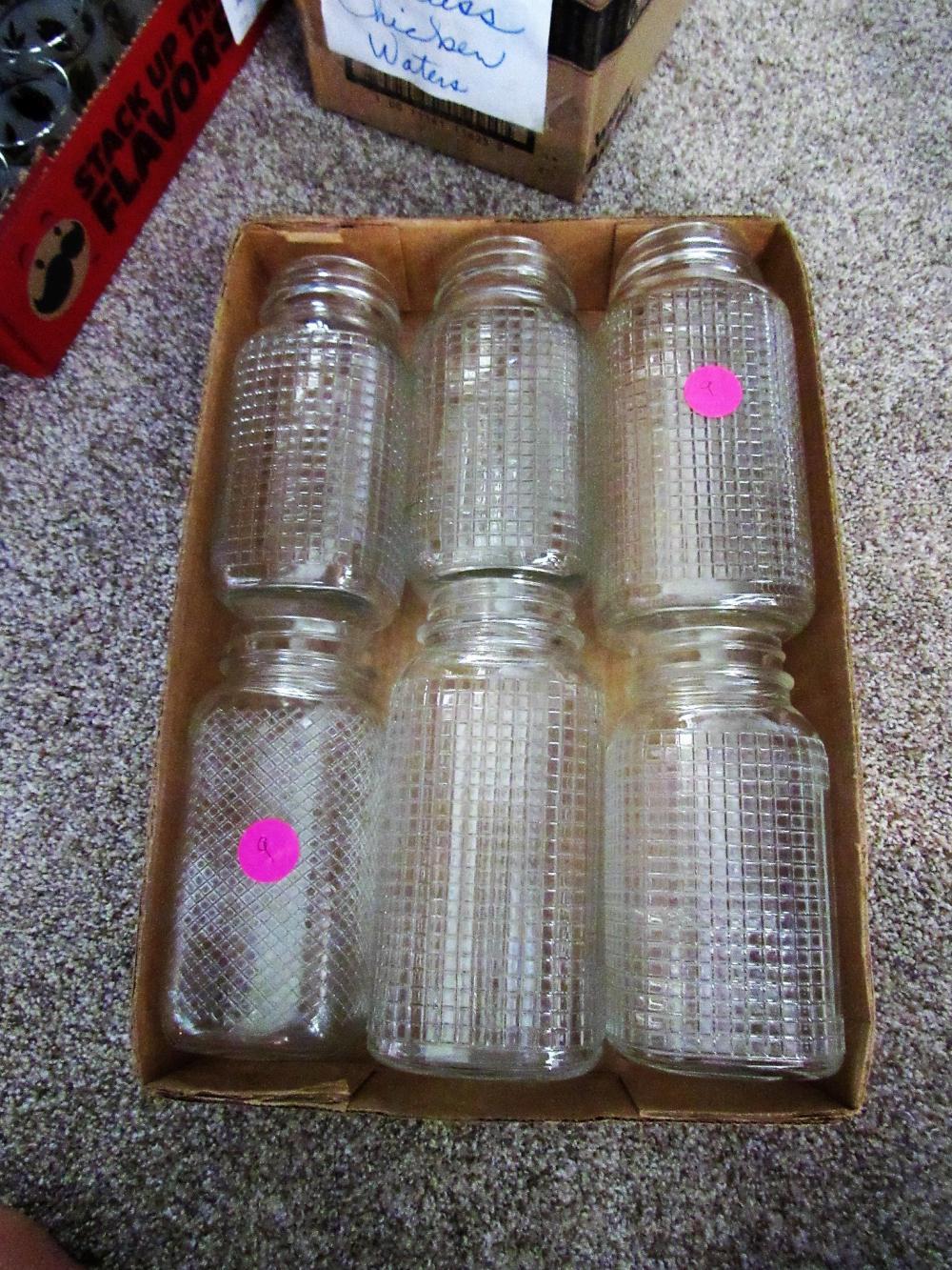 Box of 6 Patterned Jars