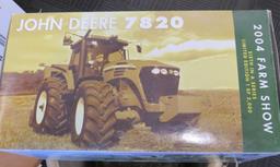 John Deere 7820