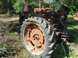 IH Farmall H Wide front Tractor