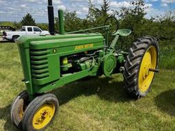 JOHN DEERE B