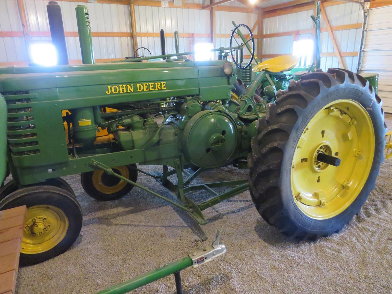 1946 JOHN DEERE MODEL A W/ TWO ROW 114 LISTER