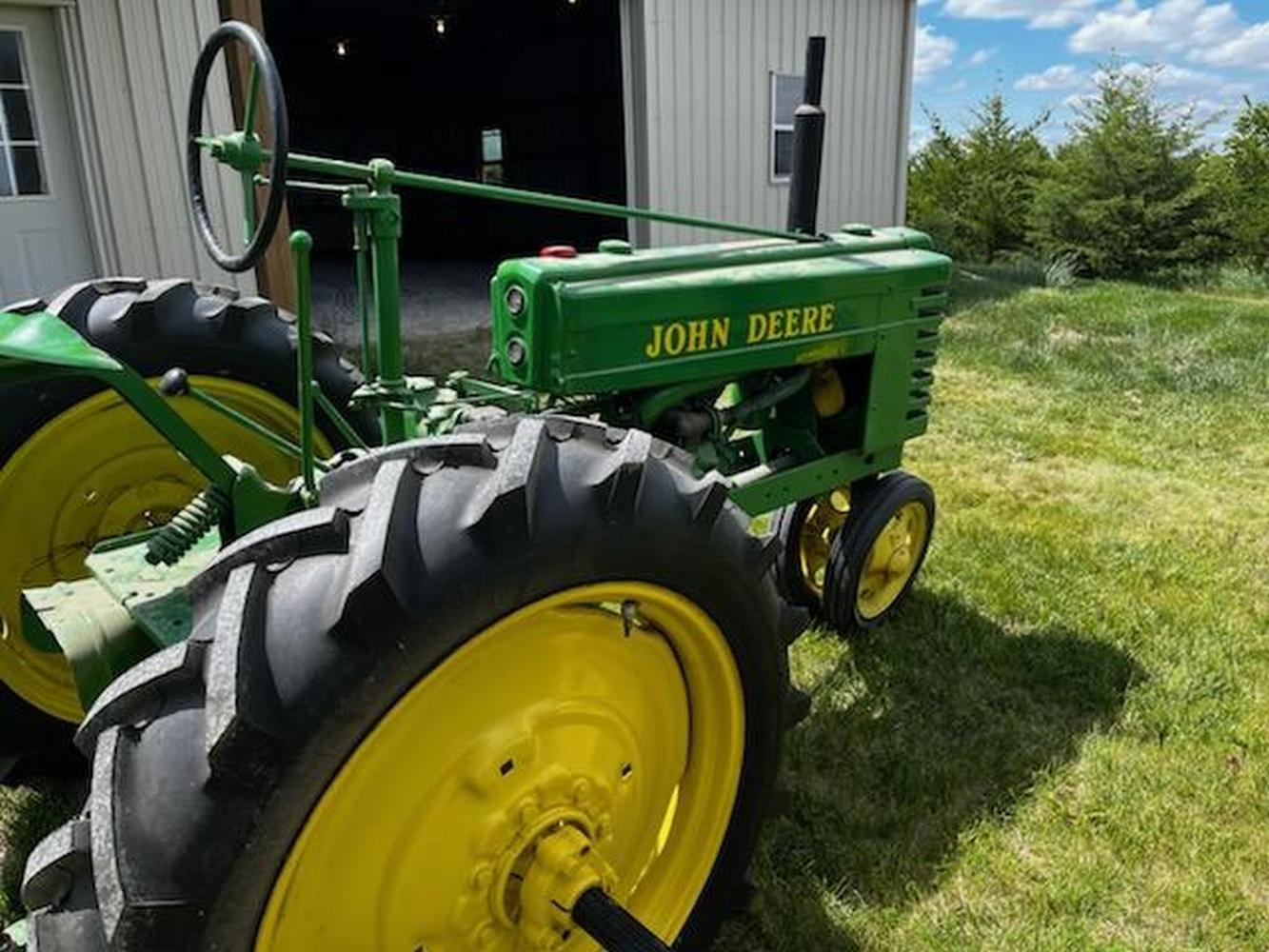 JOHN DEERE MODEL H